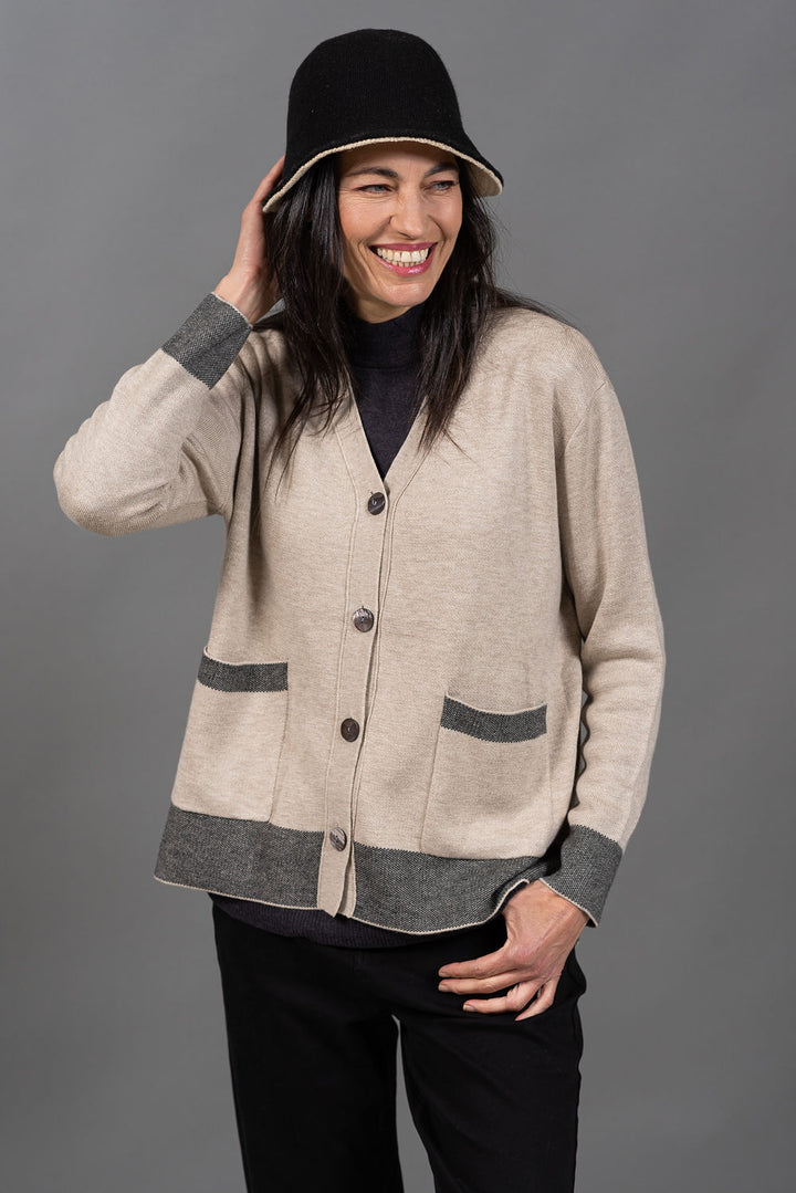 קרדיגן איתן 8600  | אבן