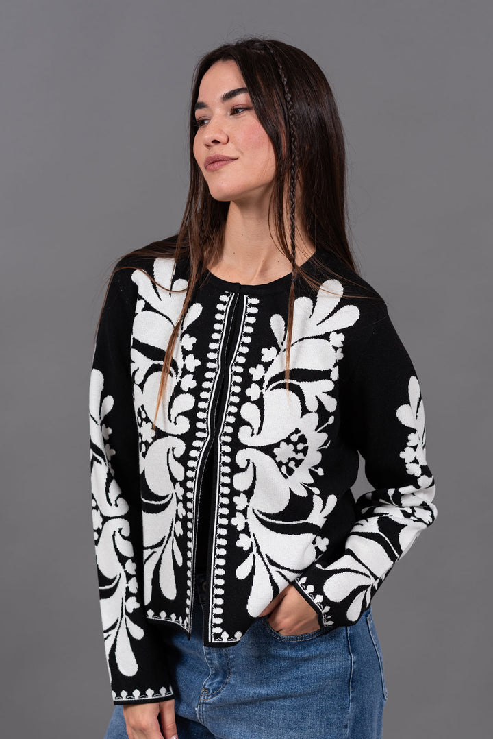 קרדיגן תאי  2011 | שחור